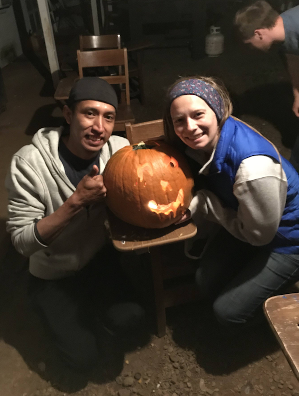 octubre de 2017, preparando linternas de Halloween